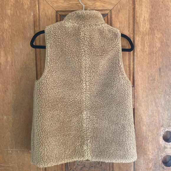 J.Crew faux Sherpa vest camel gold XS pockets two way zip - Picture 8 of 10